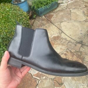 Black used Express chelsea boots